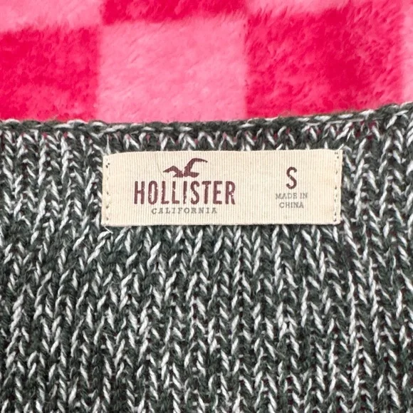 Hollister Green Scoop Neck Sweater - Picture 2 of 6
